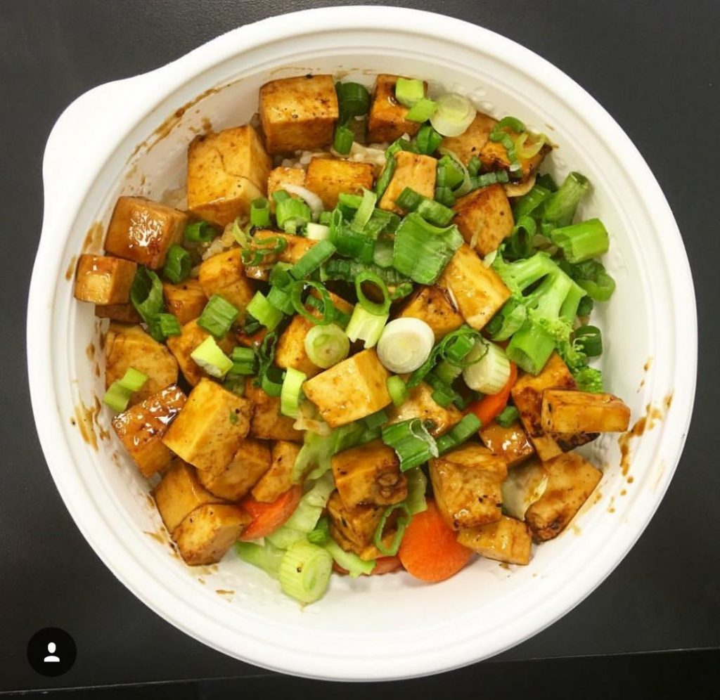 Heathy, vegan, fast lunch can be found at The Flame Broiler in NW Las Vegas. For more vegan options in Las Vegas, visit www.vegansbaby.com/vegansbaby2018