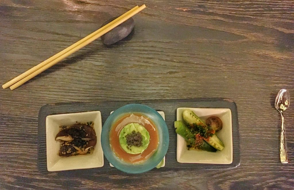 A look at the vegan dining experience at Nobu in Caesars Palace, Las Vegas. For more vegan dining options in Las Vegas, visit www.vegansbaby.com/vegansbaby2018