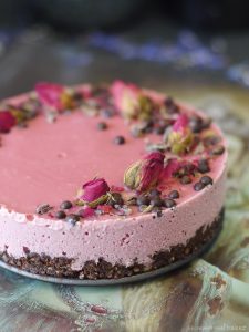 A round-up of vegan dessert recipes to make for Valentine's Day. For more recipe round-ups, visit www.vegansbaby.com