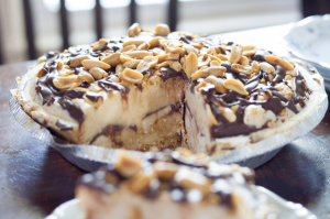 The Dirty Vegan's new cookbook includes this recipe for chocolate peanut butter banana ice cream pie. For more vegan recipes visit www.vegansbaby.com/vegansbaby2018