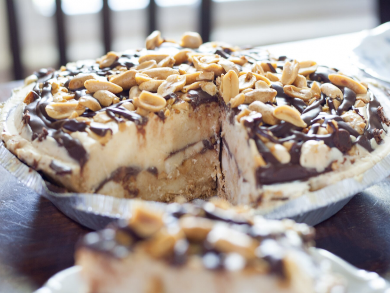 The Dirty Vegan's new cookbook includes this recipe for chocolate peanut butter banana ice cream pie. For more vegan recipes visit www.vegansbaby.com/vegansbaby2018